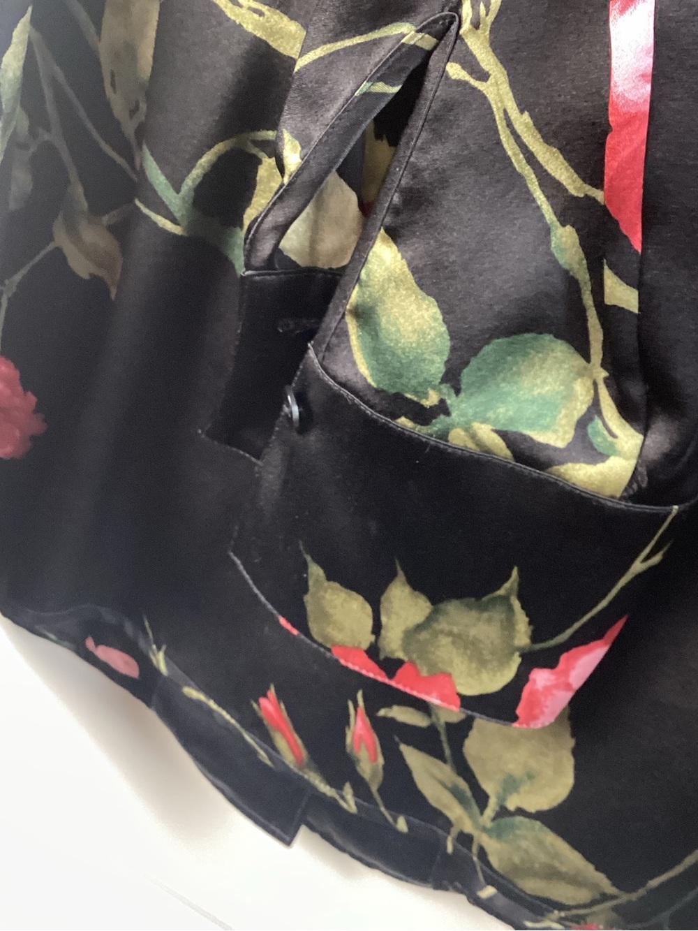 Kate Hill Black Floral Silk  Blouse with Red Roses - Picture 7 of 7